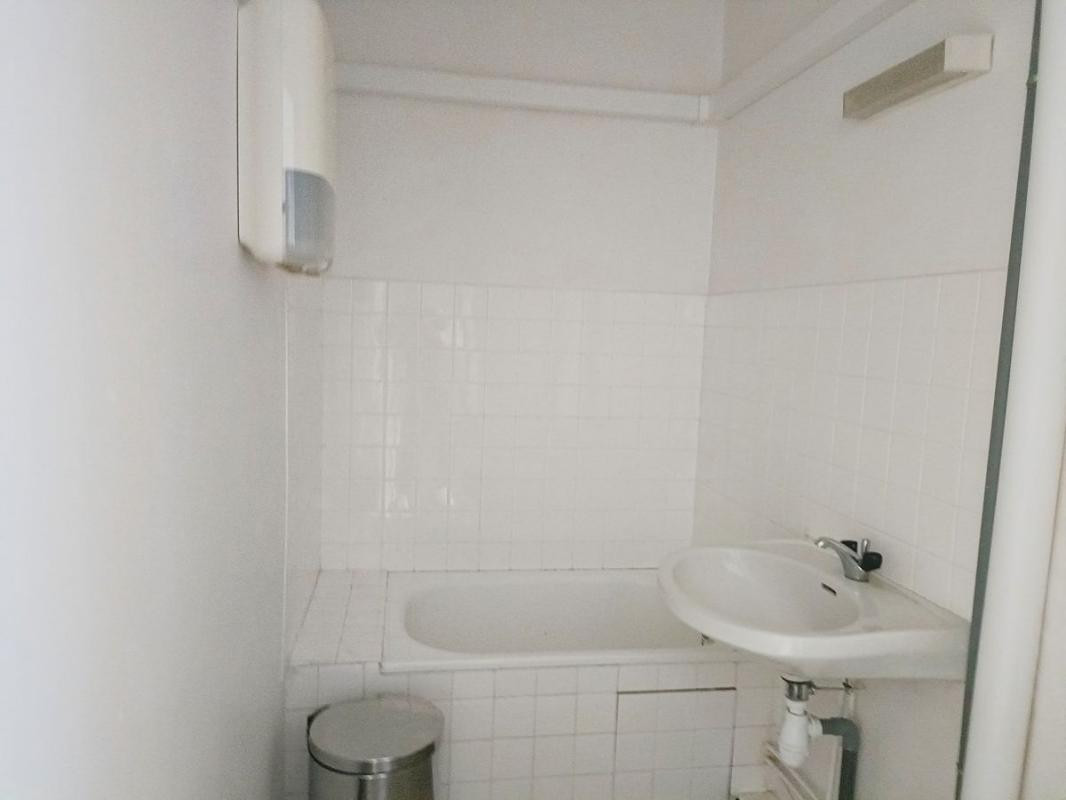 Local Bureaux 79 m²
