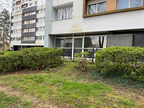 LOCAL PROFESSIONNEL AVENUE DU LAC DIJON