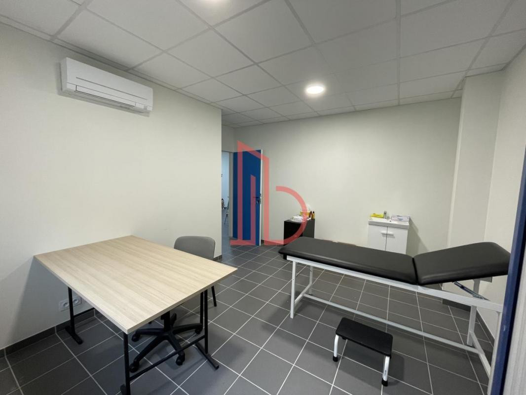 A vendre Bureaux 66.1m2 Bordeaux Rive droite