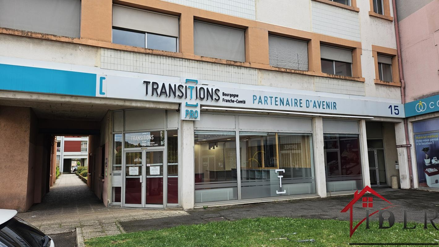 Local commercial ou bureaux / Vitrine RDC / XAVIER MARMIER