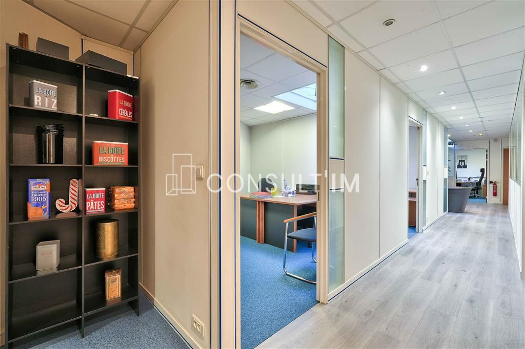 Bureaux à louer de 178 m² en bon état