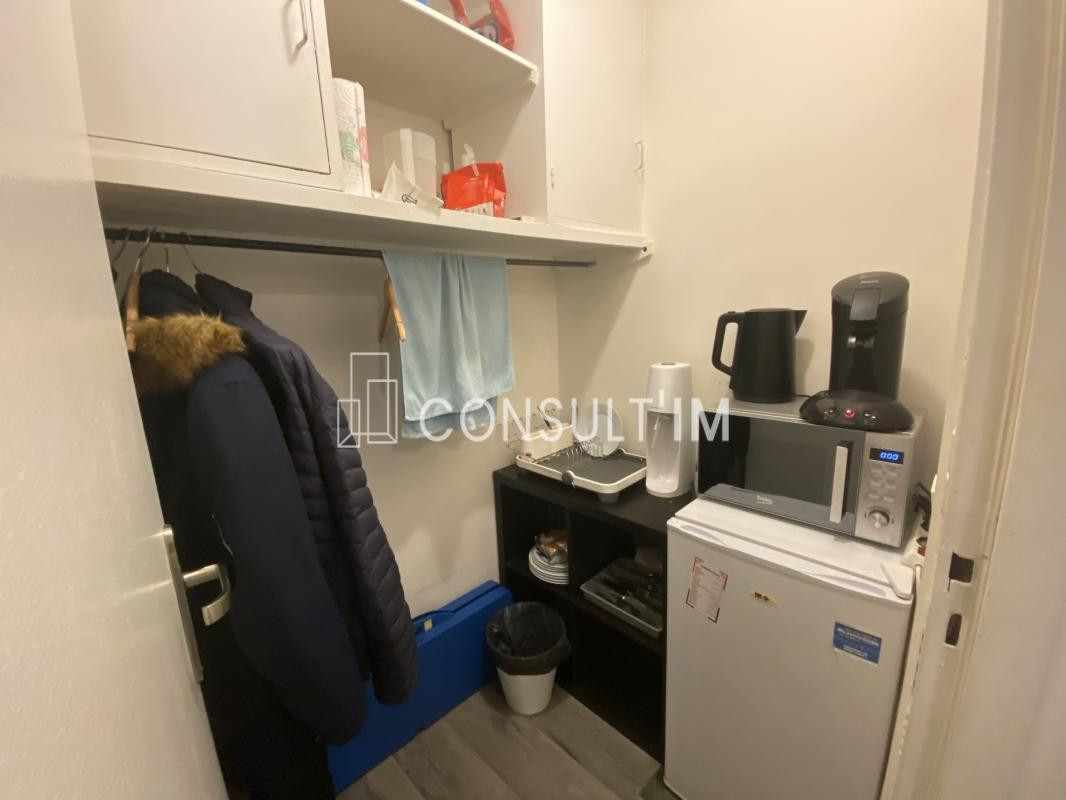 Bureaux privatifs à sous-louer au sein d’un bureau d'une surface de 60m²