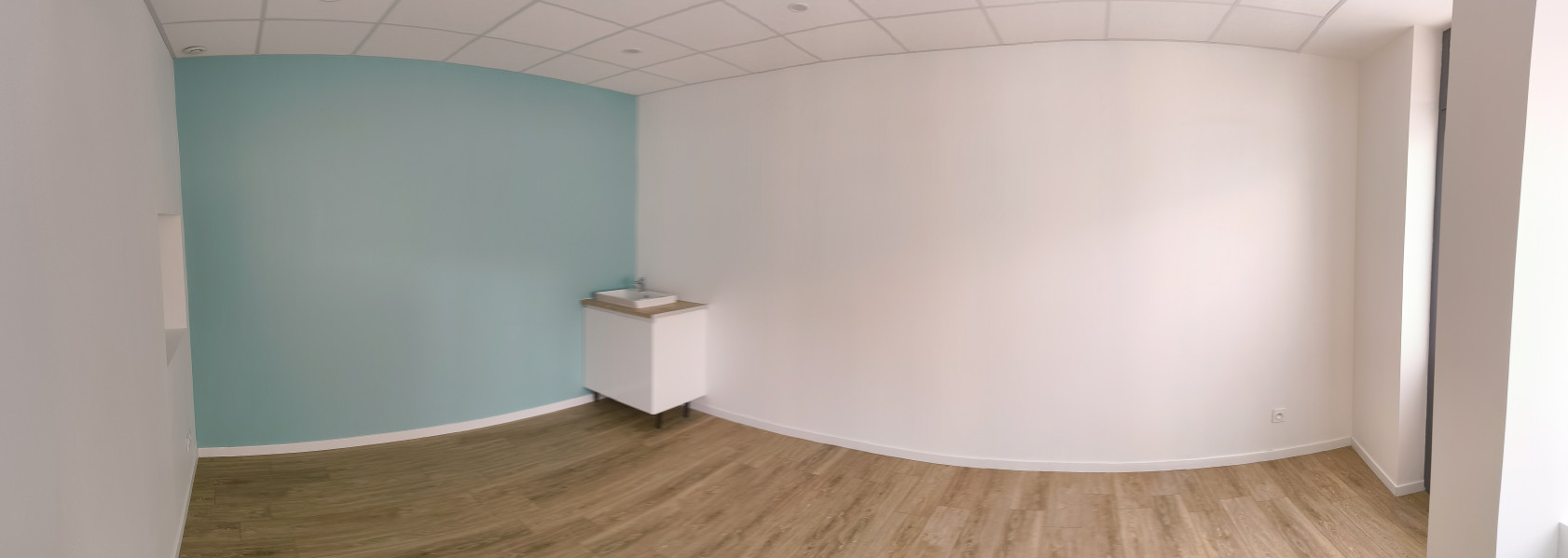 Bureau à louer dans un pole santé à Vienne Nord