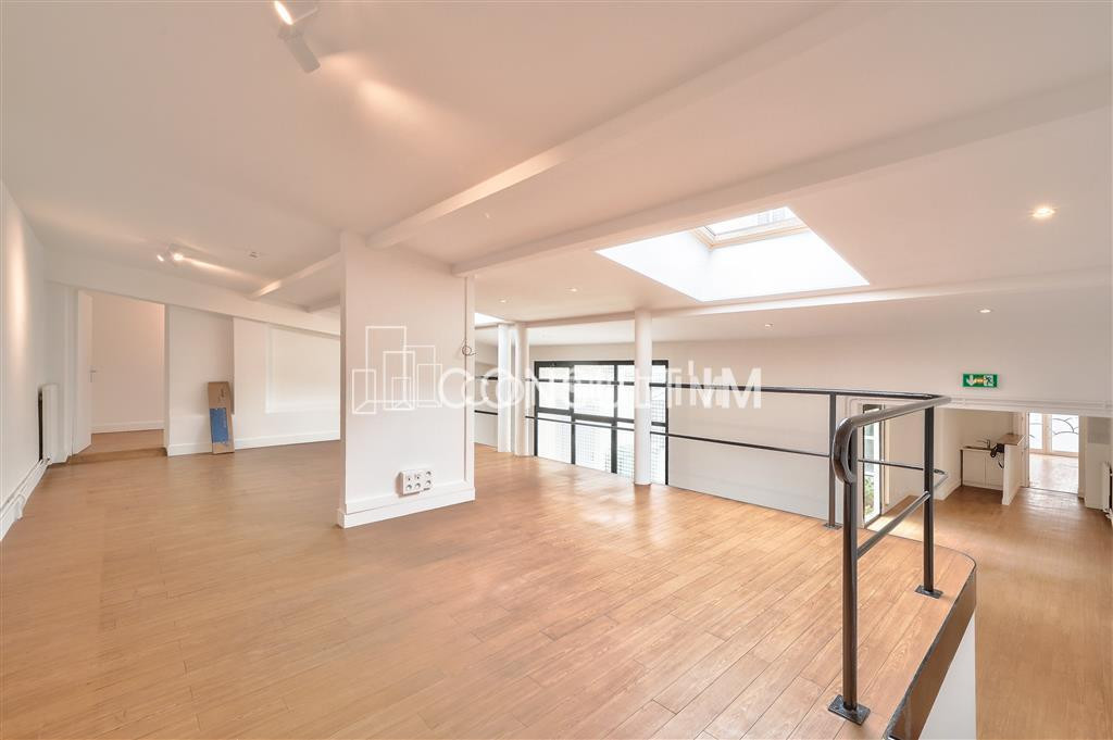A louer bureaux en RDC de 148 m²