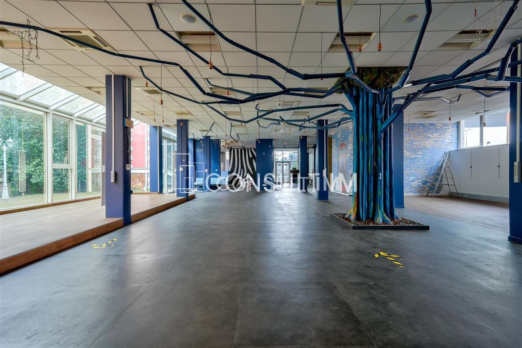 Produit rare et exceptionnel sur les quais de seine,  A LOUER  bureaux de 3308m² sur 3 bâtiments