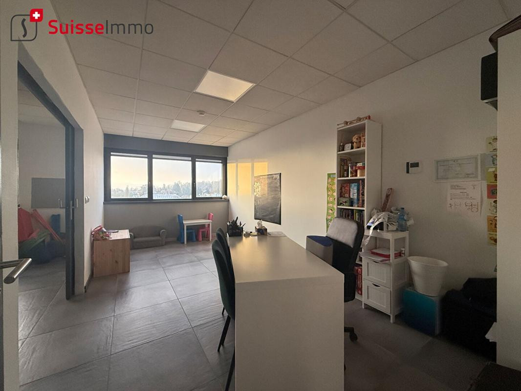 Rentabilité 12,6 % - Locaux d'activité à Montbeliard 220 m2