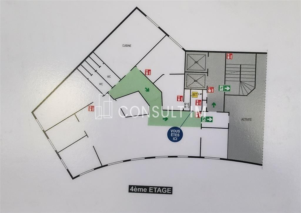 A louer bureaux en bon état à la frontière entre Courbevoie et La Garenne Colombes