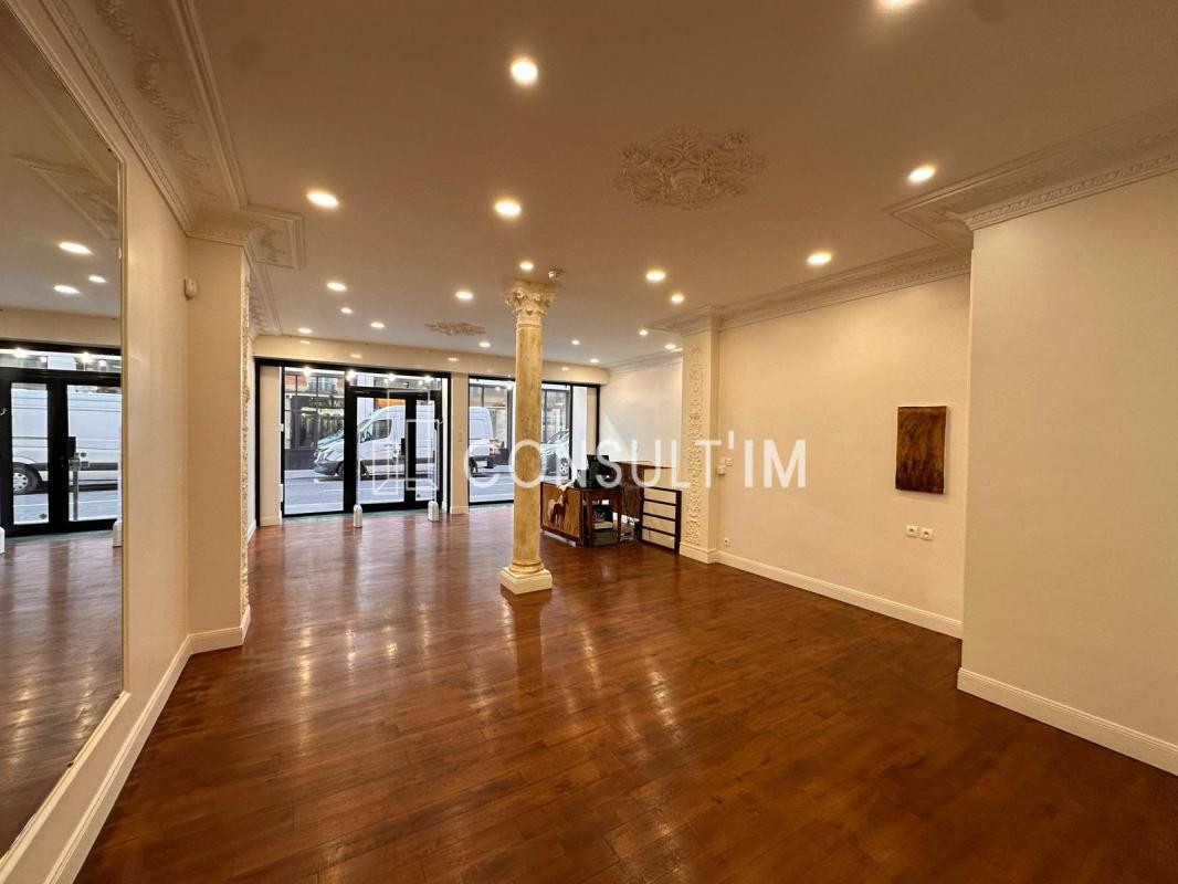 Rue des Graviers, une boutique de 60 m² en excellent état disponible immédiatement !