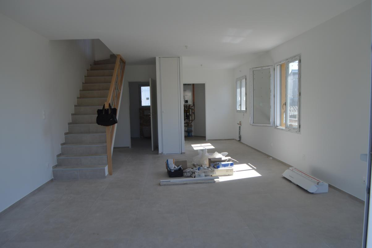 VILLA  NEUVE