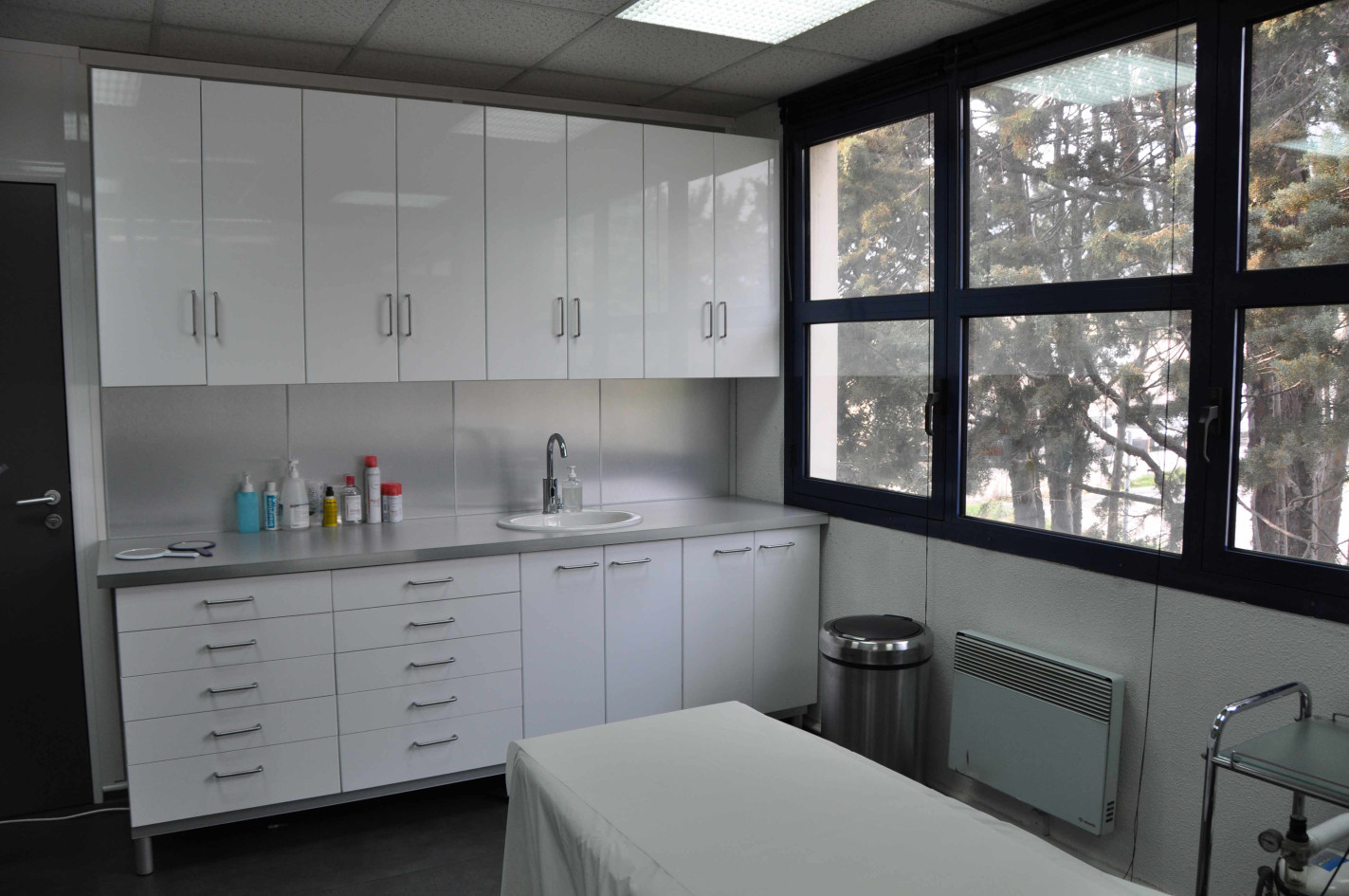 Cession cabinet médical esthetique et clientèle et matériel