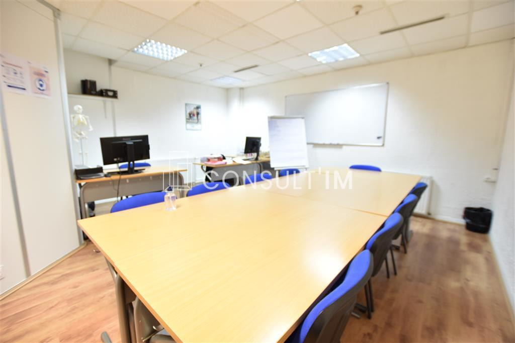 Bureaux ERP/PMR entre République et Bastille