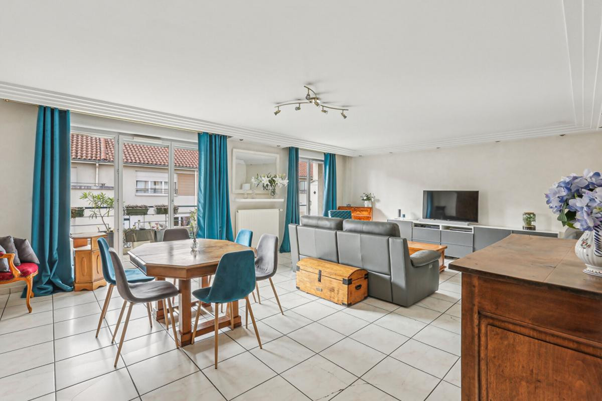 local porfessionnel Villeurbanne 5 pièce(s) 140 m2