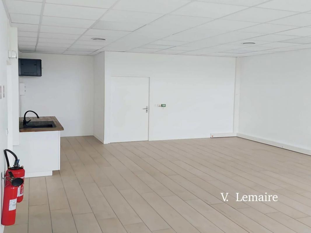 Local avec bureau rénové -  57 M2 - Meaux