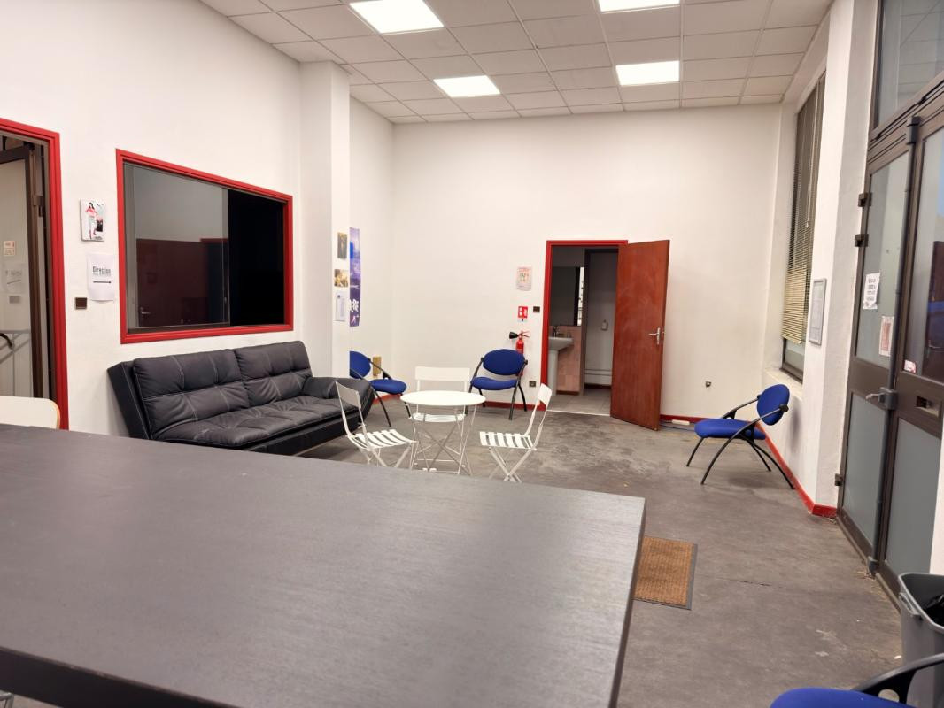 Commerces 8 pièces / 320 m² / 265 000 EUR / ALBI