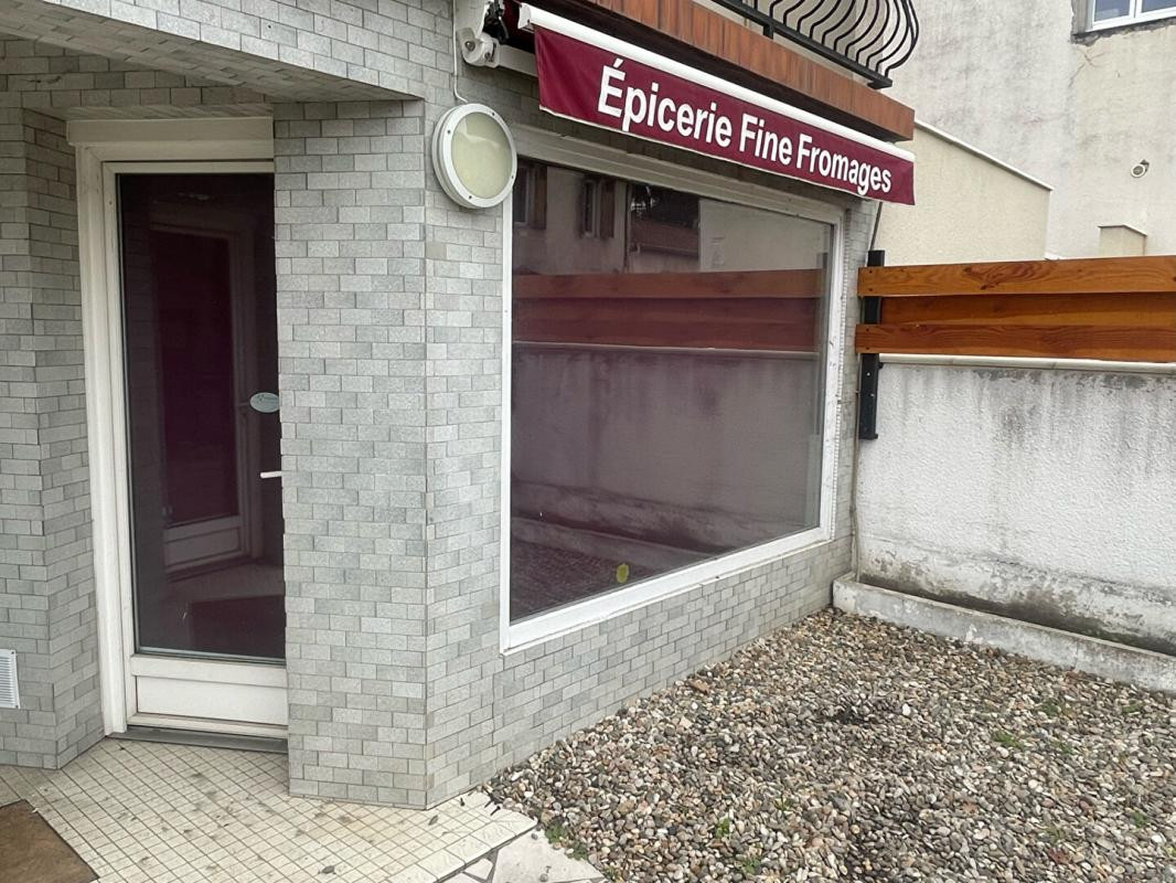Local commercial St Sylvestre Sur Lot 70 m2