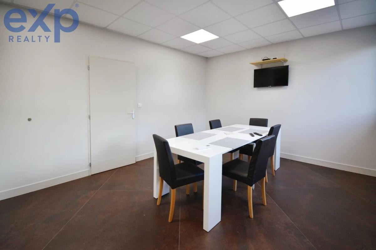 33670 - Immeuble Commercial d'Exception - Quartier Privilégié