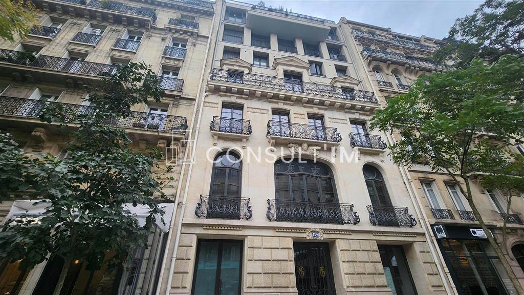 A louer des bureaux de 192m²