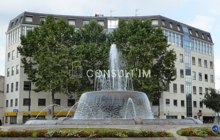 A louer bureaux en bon état à la frontière entre Courbevoie et La Garenne Colombes