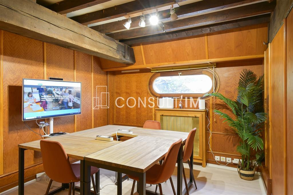 Prestation de services sur une Péniche avec terrasse aménagée !