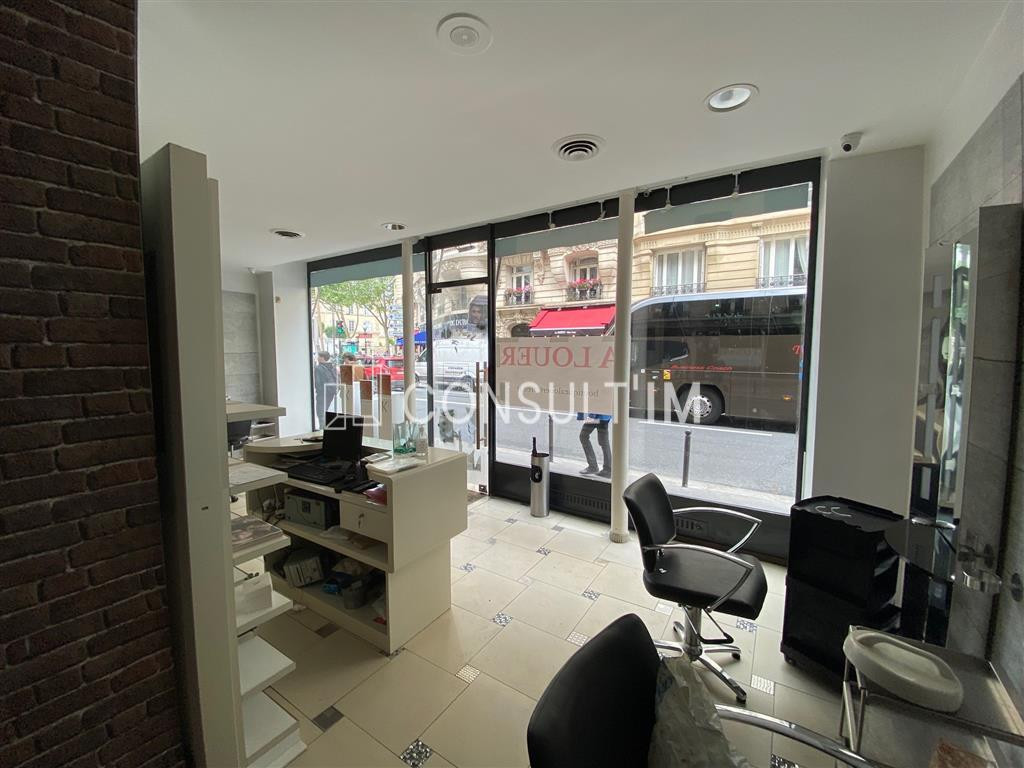 Boutique en location pure de 61m²