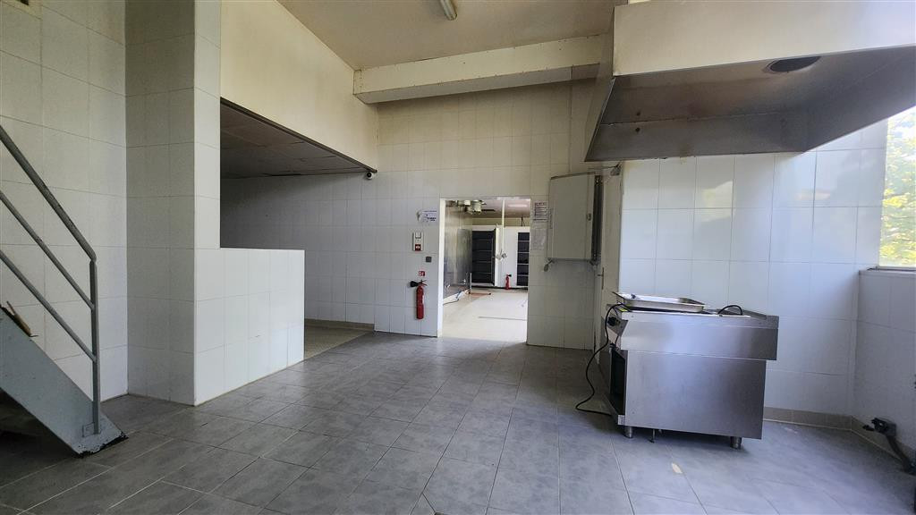 Local commercial de 375 m²