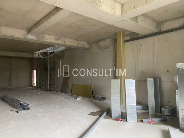 A Louer Cellule commerciale neuve Ivry sur Seine