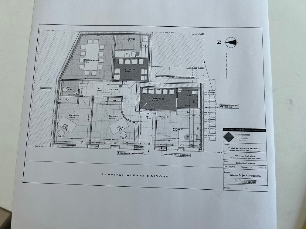 Local d'activité 97m2 avec 3 bureaux idéal profession indépendante