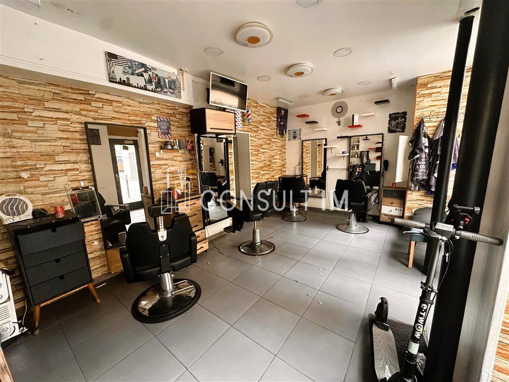 Rue Guy Moquet, une boutique de 24m² en location pure disponible !