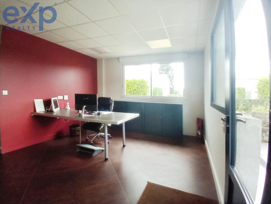 33670 - Immeuble Commercial d'Exception - Quartier Privilégié