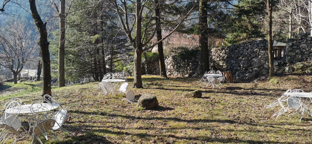 A vendre Fonds de commerce et murs Logis Hôtel restaurant*** en Ardèche méridional