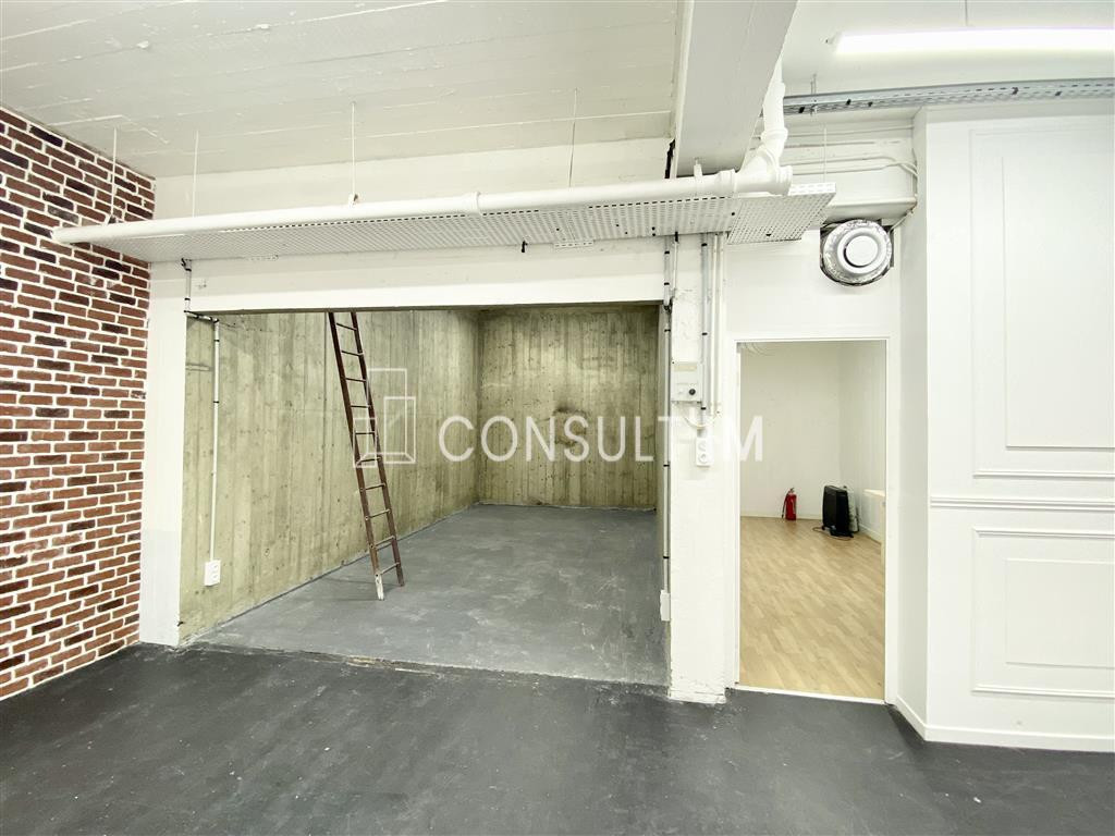 A proximité du centre-co SO OUEST, à louer un local  de 277m² avec une belle HSP