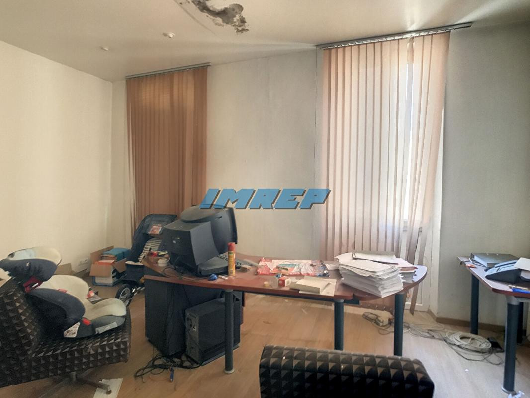 13014   502 m2 parcelle  Immeuble  de 154 m2 avec entrepot en fond de cour