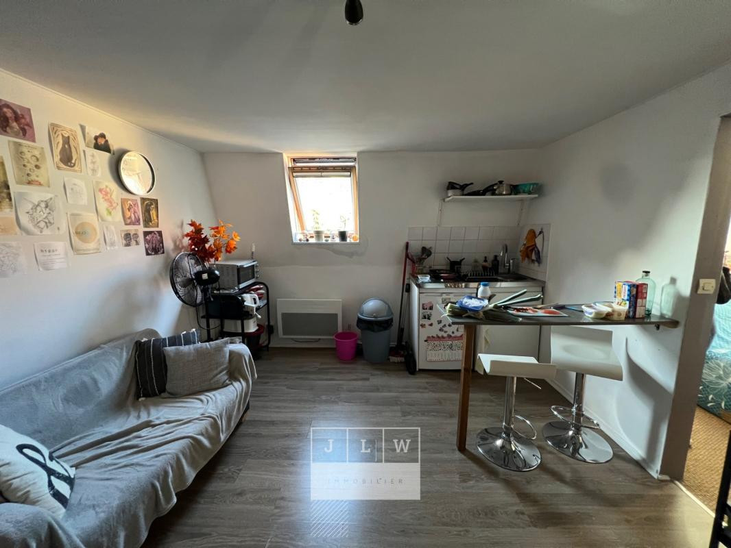 Maison divisée en 3 logements