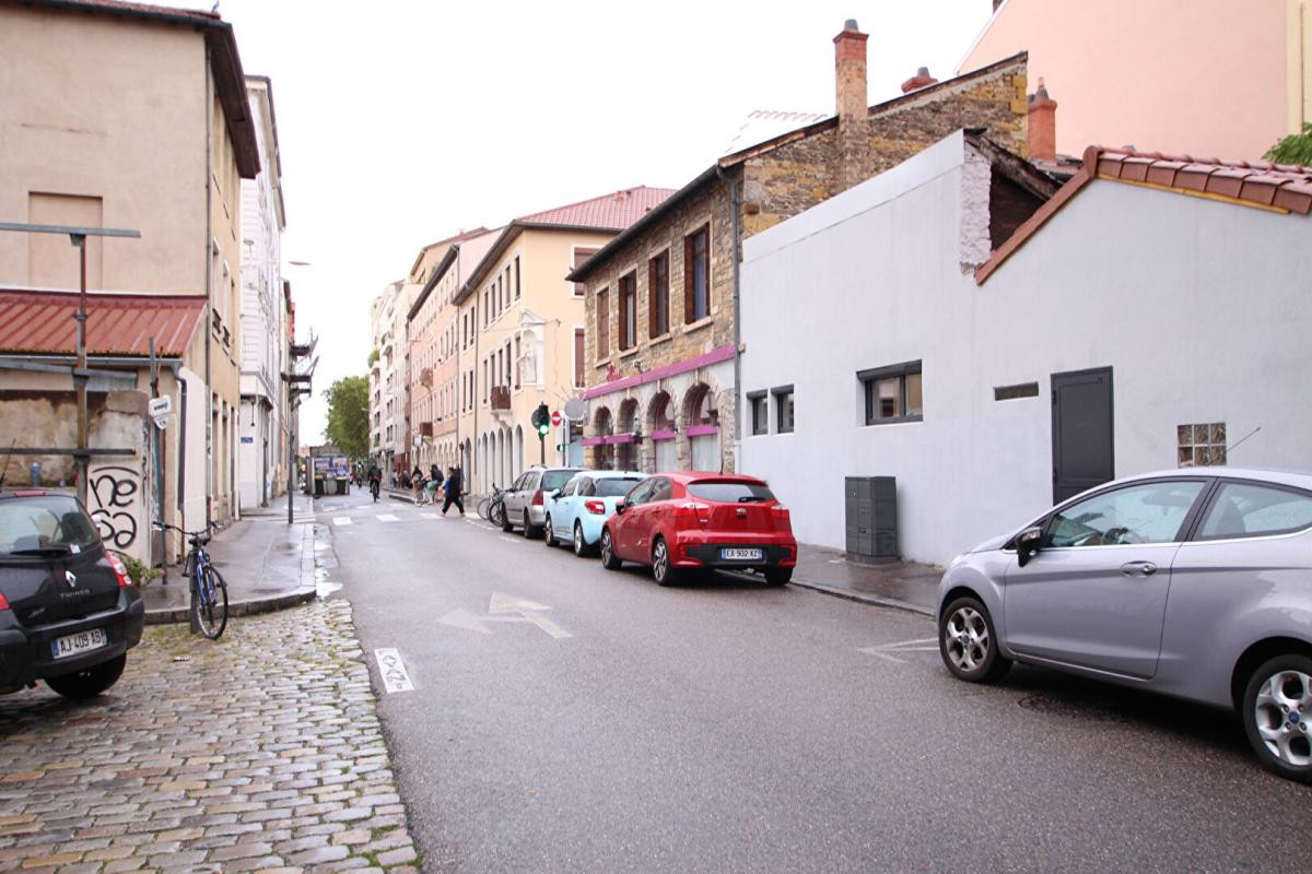 Local commercial Lyon 72 m2