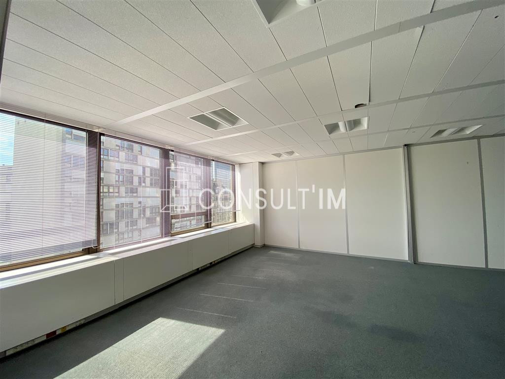 beaux bureaux au sein de la Tour Montparnasse, à louer, bureaux de 240m²