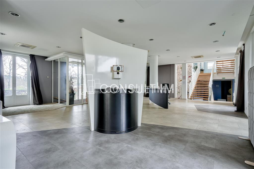 Produit rare et exceptionnel sur les quais de seine,  A LOUER  bureaux de 3308m² sur 3 bâtiments