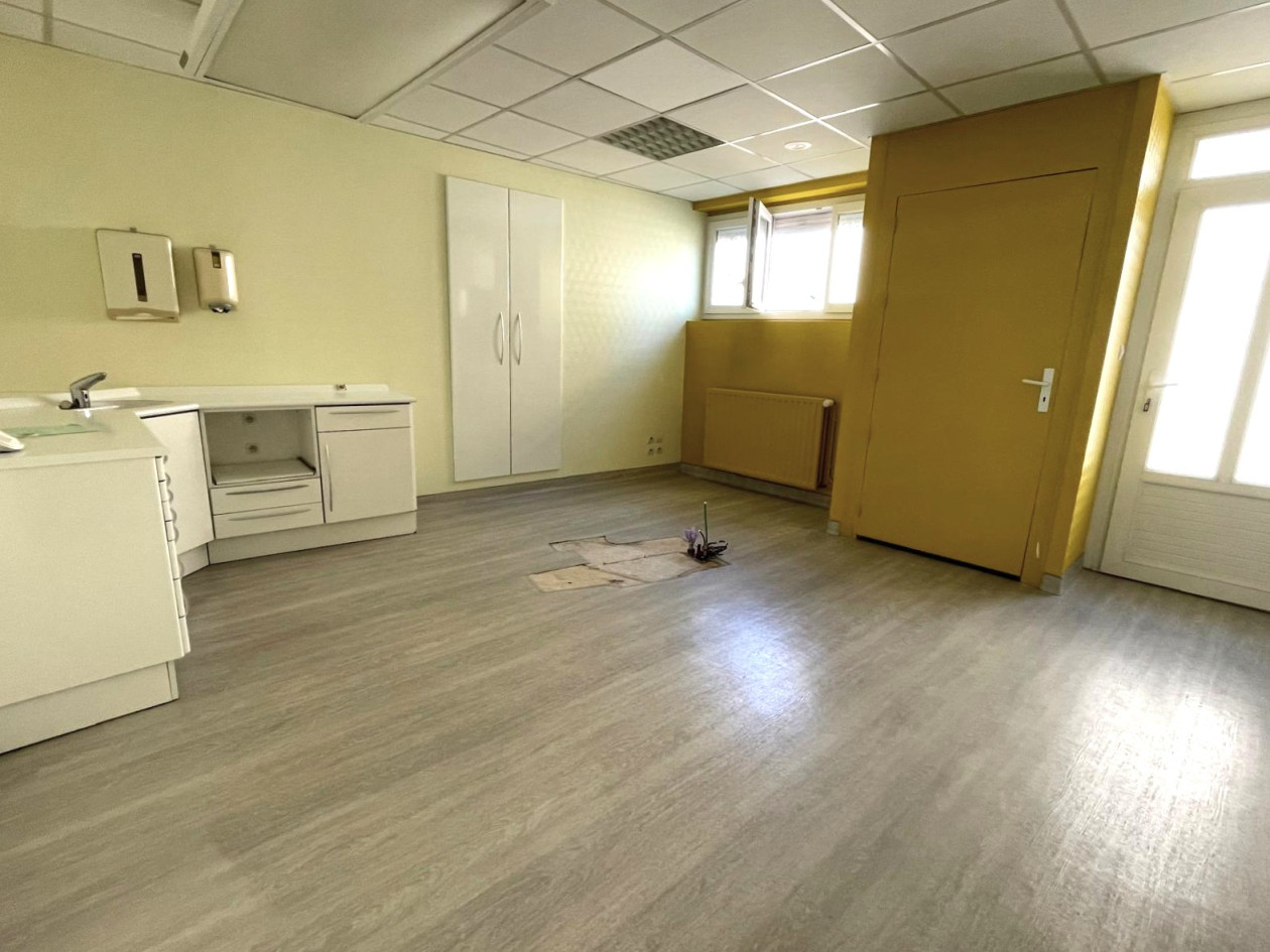 vente local professionnel (cabinet dentaire) à Trélazé