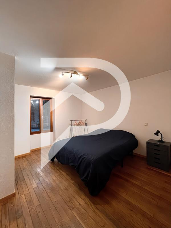 Immeuble Roanne  4 appartement  211.42 m2