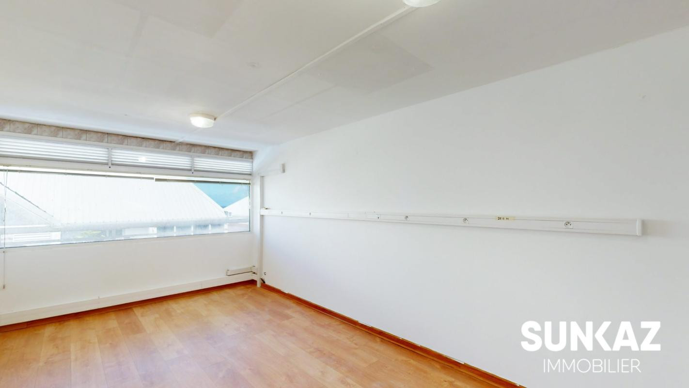 Local commercial Saint Pierre 345m2