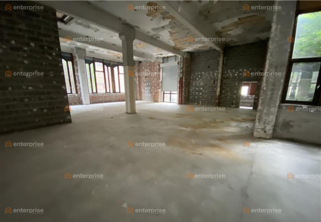 A VENDRE - BUREAUX + PARKING - 2000M2 - LILLE -