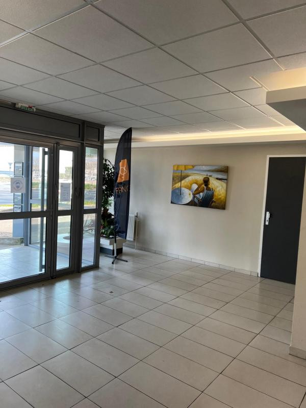 BUREAU D'ACTIVITÉ DE 21 M2 À LOUER BORD DE LOIRE LOIRE