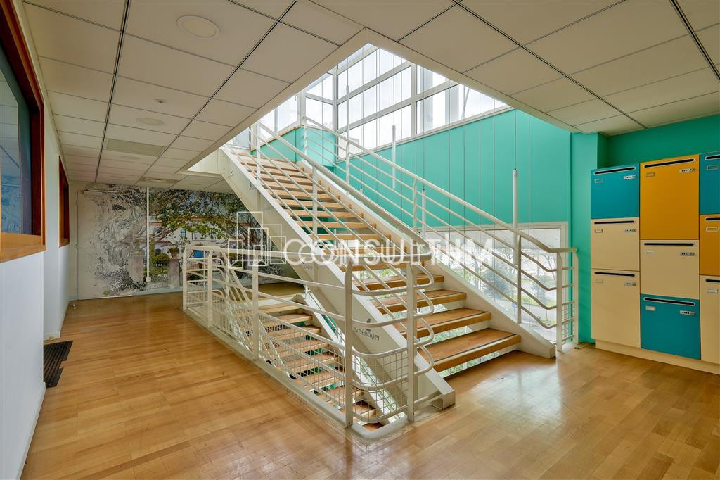 En bord de Seine, bien exceptionnel à VENDRE de 3258 m² avec terrasses et jardin