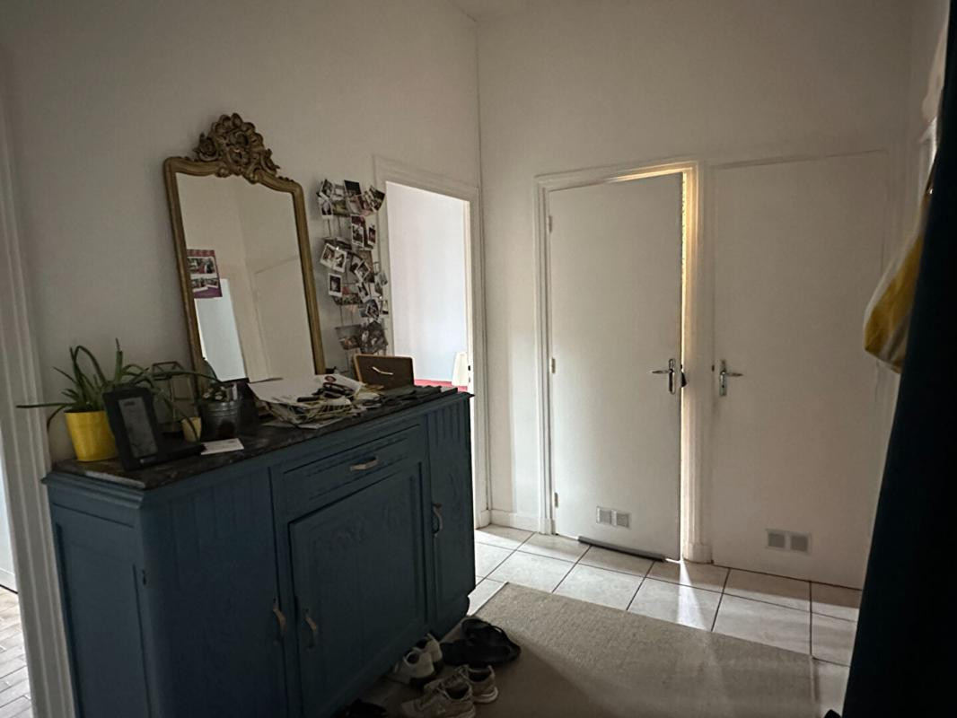 CLERMONT FERRAND, Immeuble  12 pièce(s) 253 m2, rapport 23300/an, jardin, garages, balcon 499800 FAI
