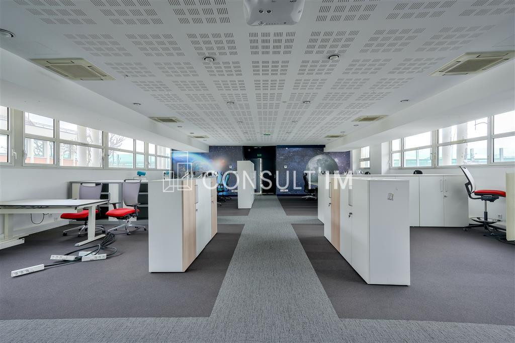 Produit rare et exceptionnel sur les quais de seine,  A LOUER  bureaux de 3308m² sur 3 bâtiments