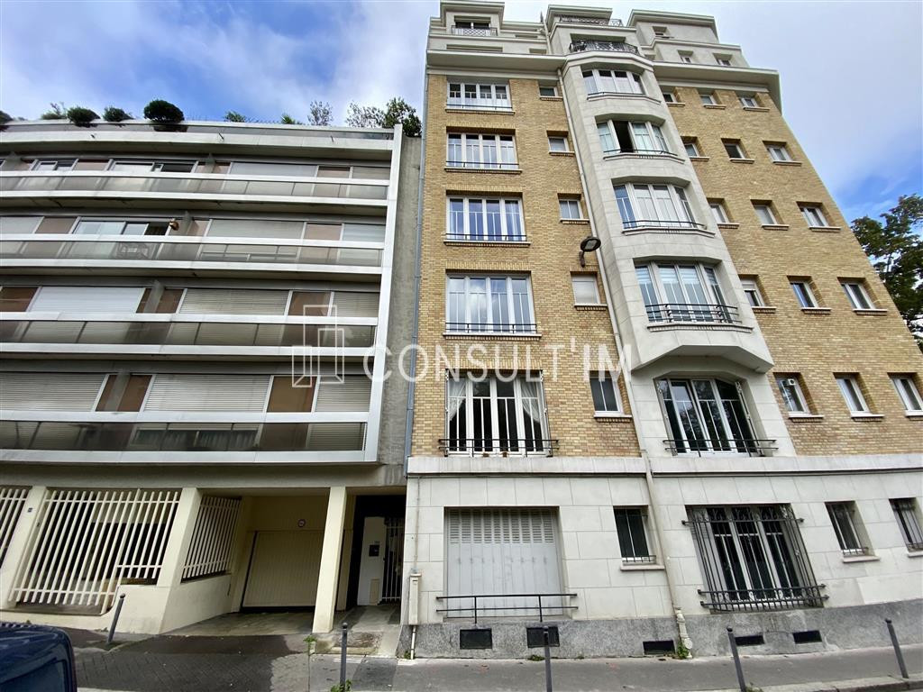 Dans le quartier Daguerre, à louer une surface bureaux accessible via un passage au calme