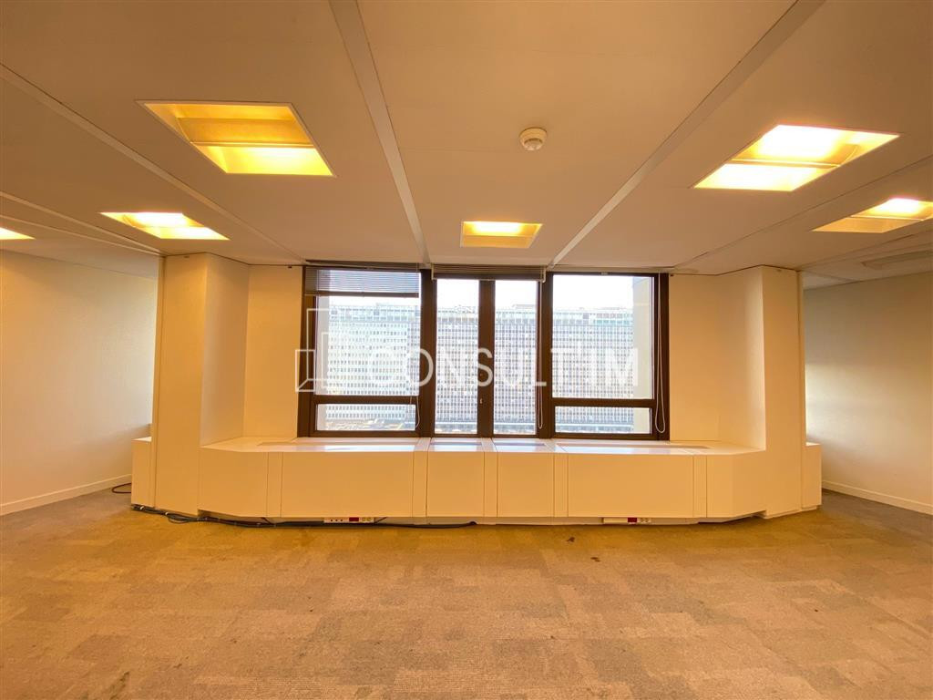 A louer bureaux à la Tour Montparnasse