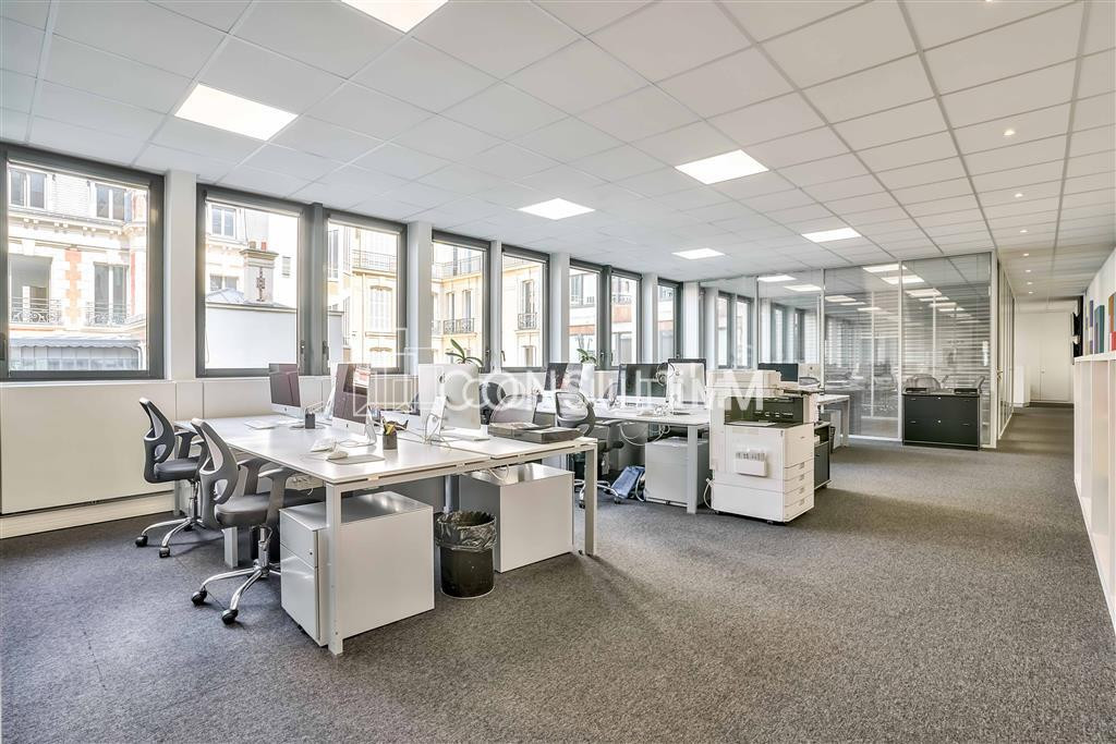 Bureaux lumineux et rénovés de 170m² à louer