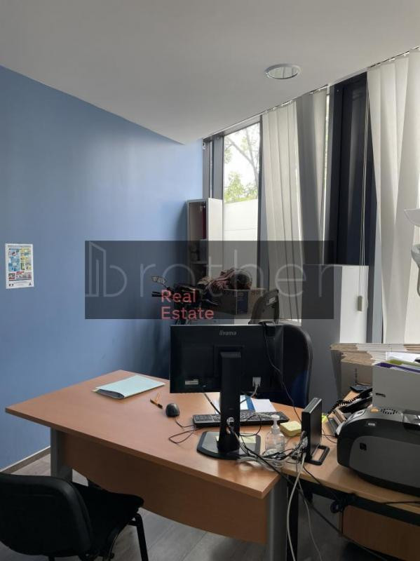 A louer Bureaux 200m2 Bordeaux Rive droite