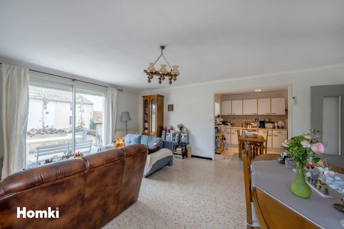 Belle Opportunité immeuble de 2 biens T6 de 250 m²  centre ville de Morières-lès-Avignon