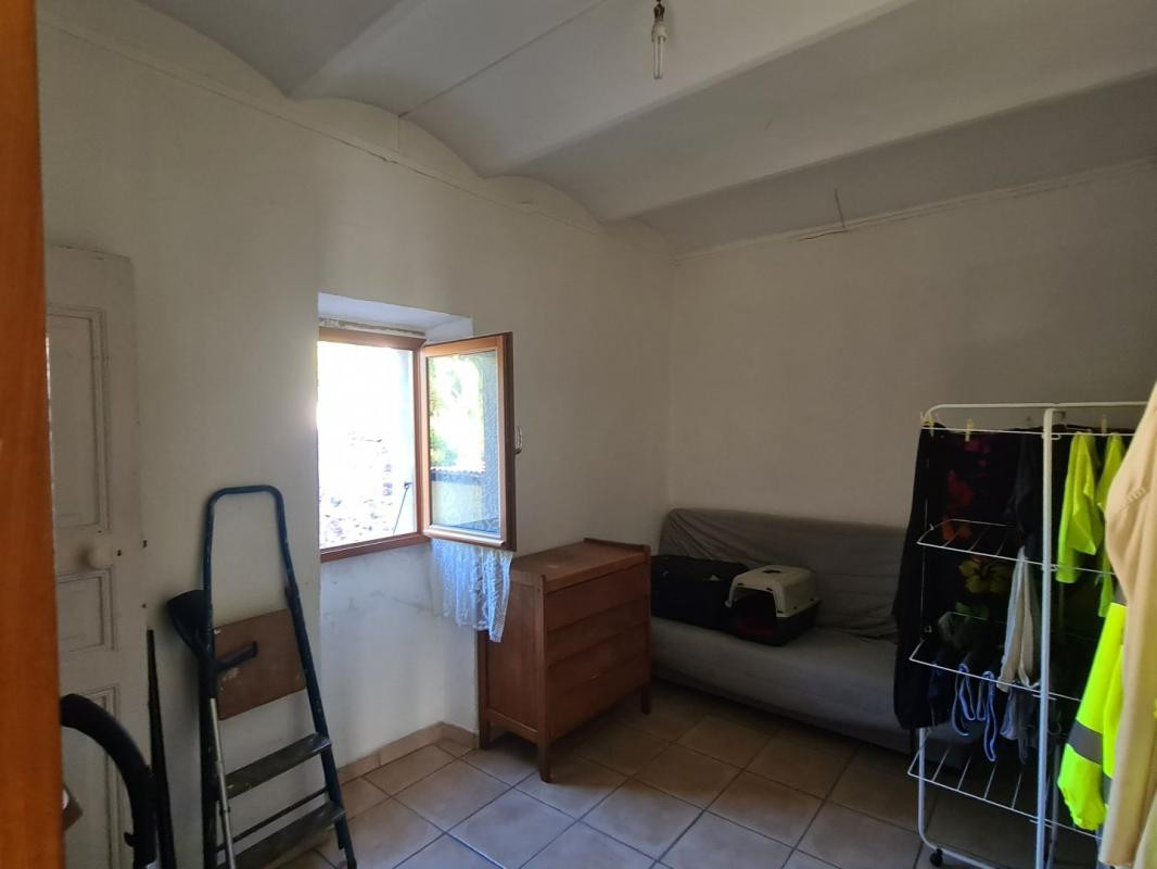 IMMEUBLE AVEC SIX APPARTEMENTS